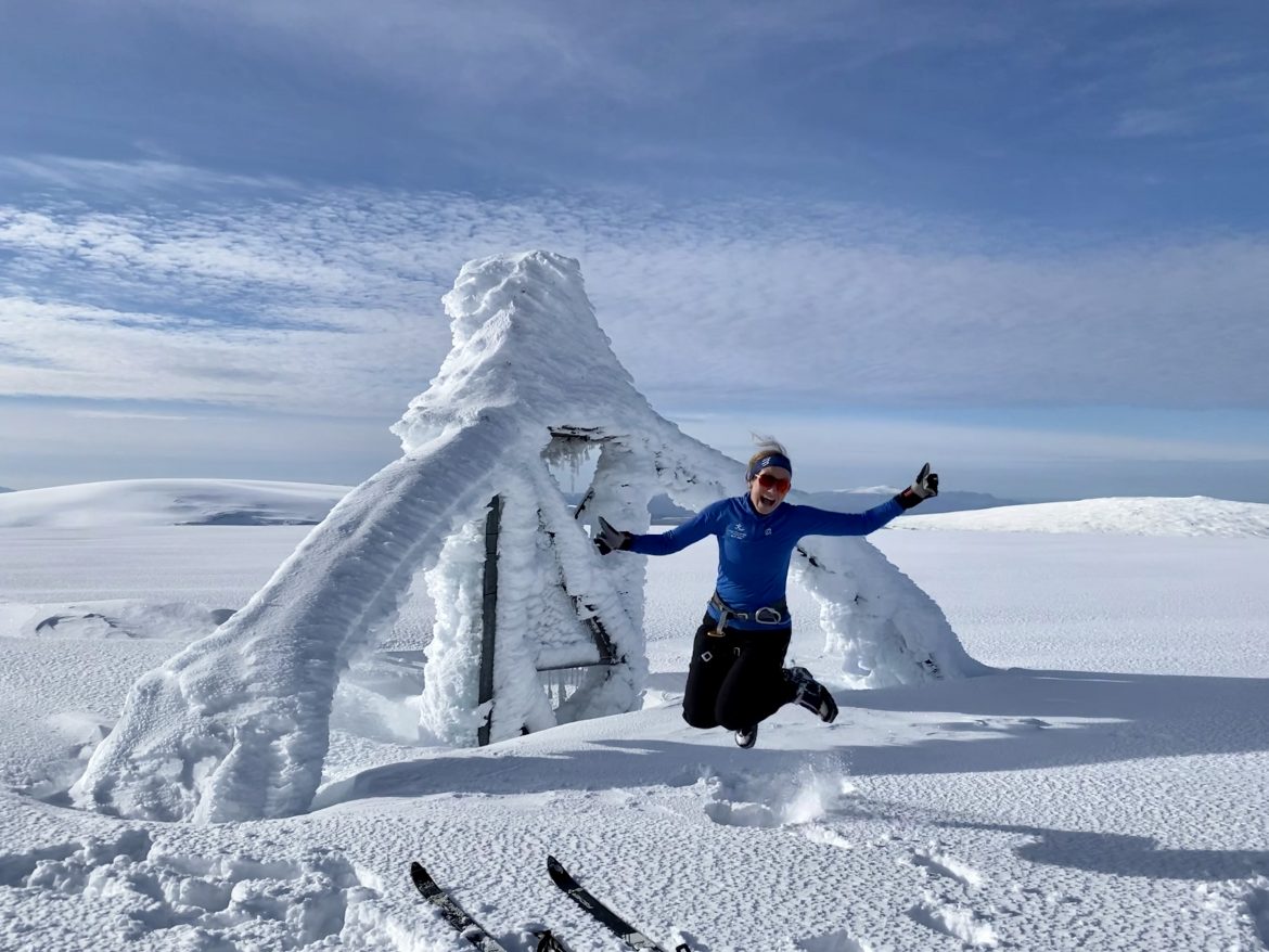 55E3444E-397A-41ED-B5BB-9746B60F4FF0