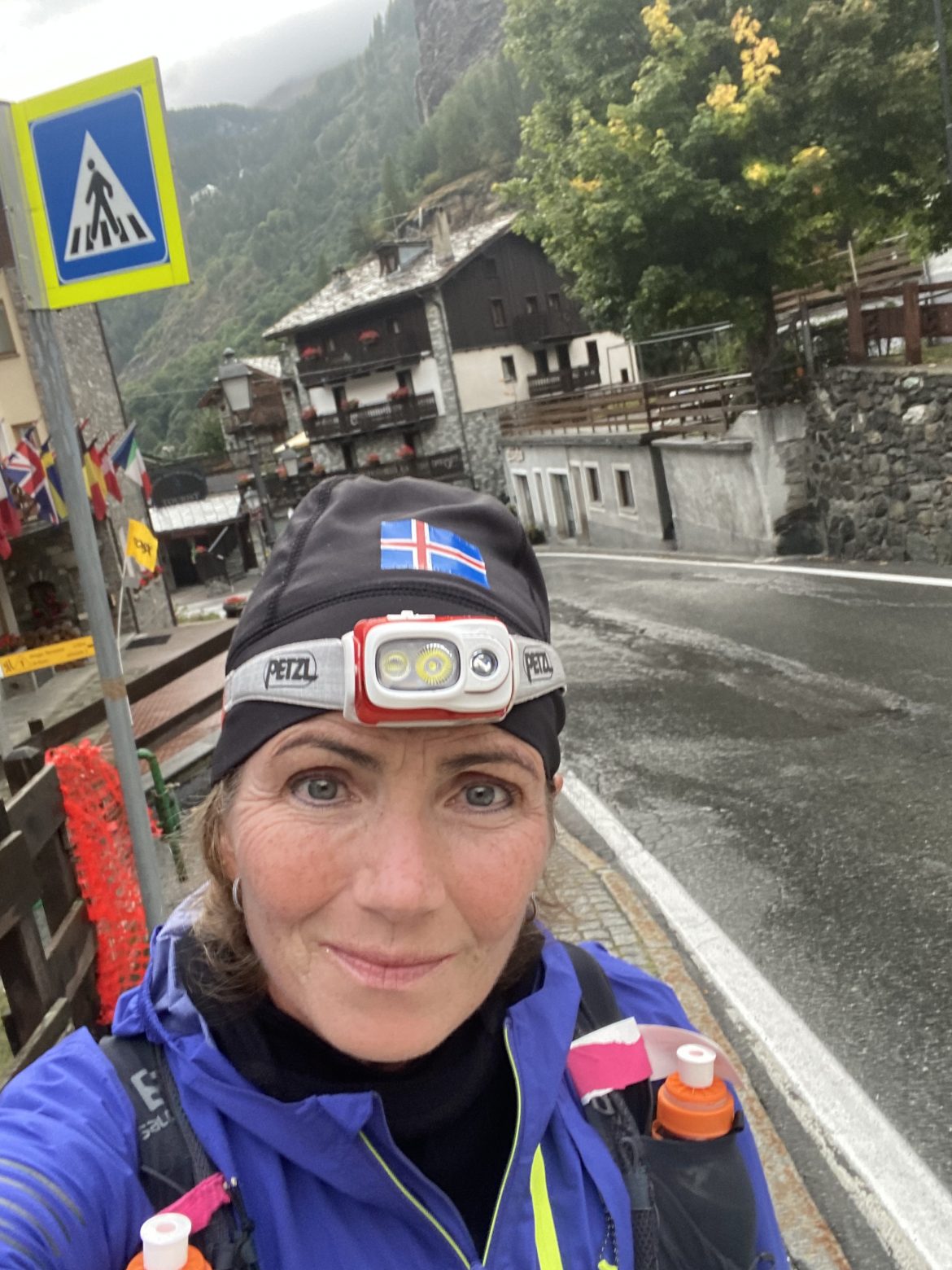 160979D4-13C8-4367-8C48-744C0743D403