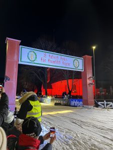 7024C8EF-1707-4D05-8129-193916ABEFE3