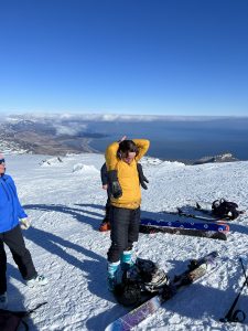 3F9D5E39-D1EC-4FCB-8996-2A91229C4337