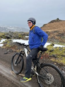 427A8DD7-49EF-4EB9-BE94-5221FFD05426