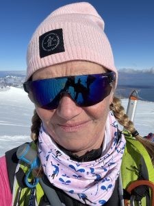 DD30EC98-471B-4F21-BAE0-114C7FE9DAAD