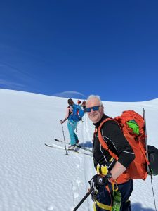 2C2FB70C-1FB8-4D19-B40A-F3296ACCF368