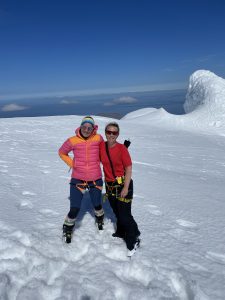 32830273-45A5-4C63-8F6E-08E55E7D6100