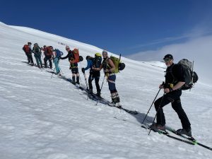 693EE965-2E68-433E-8C19-6F8197E0AFB2