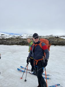 6C766AC6-51D4-42FA-8783-18B475085858