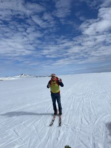 C70D62CE-9A16-4944-B380-A015AB2B376A