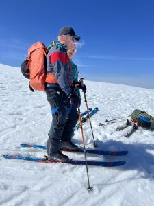 CC50C4CB-6FA6-42EC-B2B9-2E26BD92505B