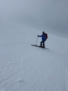 EEE1F28F-7160-4B23-AD04-4B11F545B250