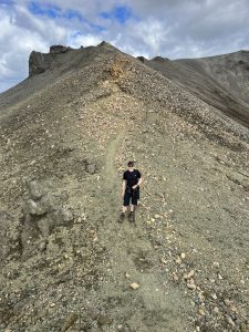 D21EAA05-69E6-4ABE-A4EB-FF592940B1FF