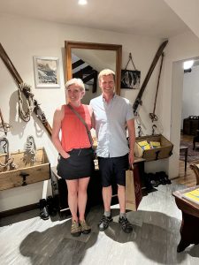 ADA67BFF-932F-49B7-97C4-16EDACAEDA91