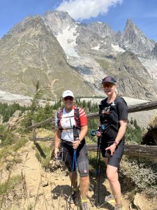 B899A3F3-2B85-4376-912A-F465A817884E