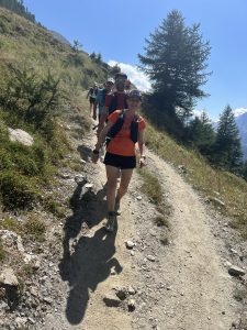 EAC45E59-0DBC-4E60-BD5E-D245383B3532