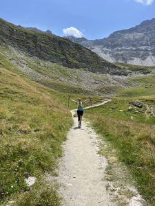 F5812349-2AAB-43A0-8148-A98C580D4FA0