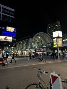 7AAD4FF9-2F83-47E4-AD27-196A235CF678