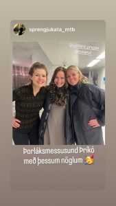 619FE72E-5479-4EEC-A372-D7C8C27ACF2B